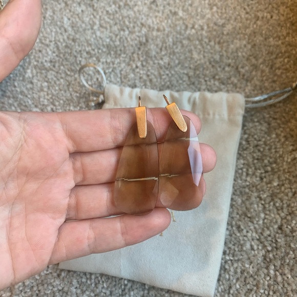 ❌SOLD❌ Kendra Scott Maize Earrings - Picture 3 of 3